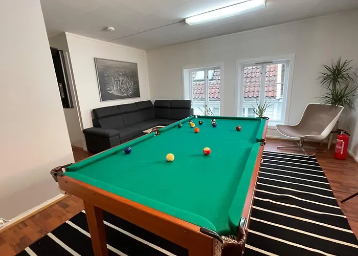 Leilighet 15 With Private Sauna Billiards