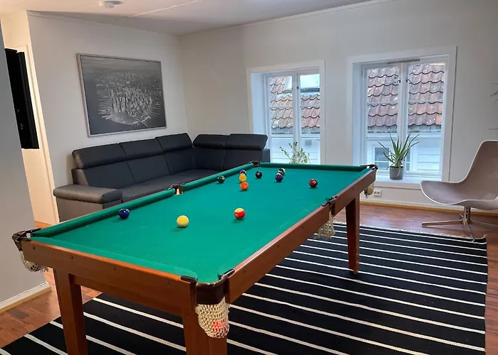 15 With Private Sauna Billiards *